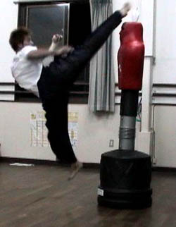 �e�R���h�[�̉�]�R��