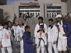 2003�N�Q���ɁA���X�x�K�X�t�r�I�[�v���e�R���h�[���ł���Ȏ����`